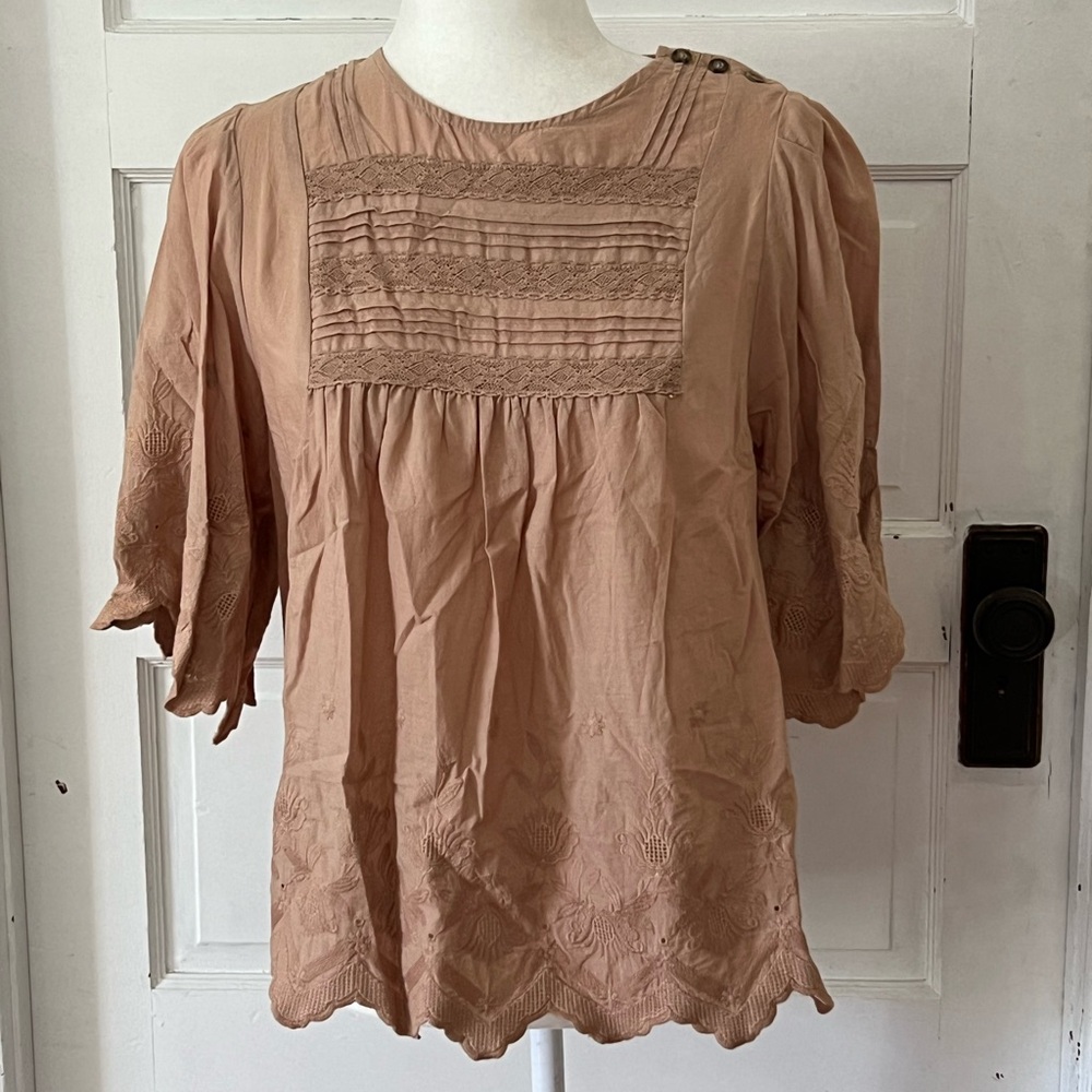 The Korner | Tan Lace Embroidered Blouse